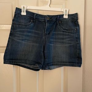 Vera Wang denim shorts